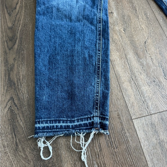 Old Navy Jeans.  Women’s size 18 Tall.  Mid rise Boyfriend jeans.  Dark wash. - Picture 6 of 9